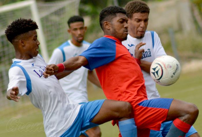 Nacional de Futbol-Yasay Rivero delantero del equipo Artemisa.