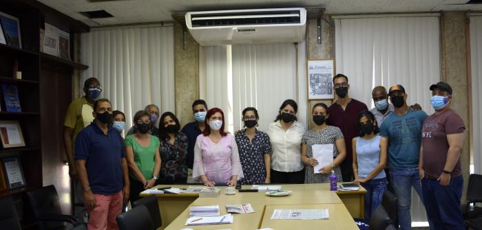 Despedida en el Consejo de Redacción de los estudiantes del ISRI que estuvieron por unos días en la redacción de internacionales y participando como observadores en esta instancia de dirección colegiada.