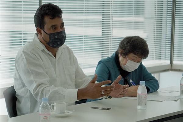 Reunión entre directivos del INDER y los Gigantes de Yomiuri.