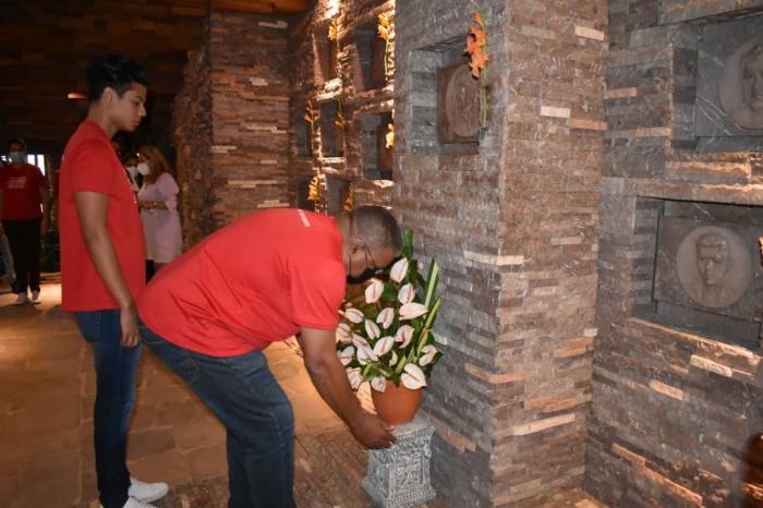 Jóvenes juristas rindieron tributo al Che en Santa Clara