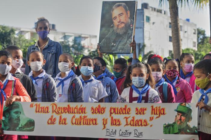 Homenaje a Fidel Castro por el 5to aniversario de su desaparición física, desarrollado en la escuela primaria Coronel Martín Pérez, Rpto. Naroca, Boyeros