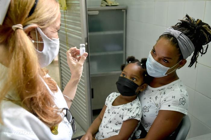 Entre los principales logros se encuentra la vacunación pediátrica contra la COVID-19, una de su tipo en el mundo.