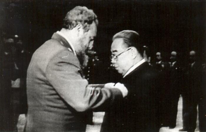 Fidel en Corea Democratica, junto a Kim Il Sung.
 
