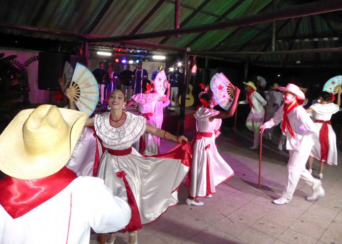 Compañía Folclórica Camagua