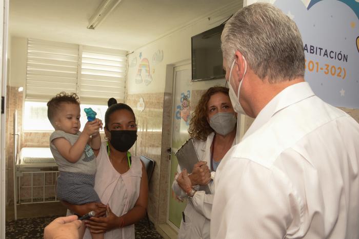 Visita Diaz Canel al Borras Marfan