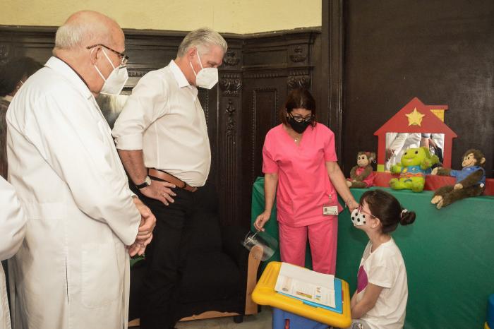 Visita Diaz Canel al Borras Marfan