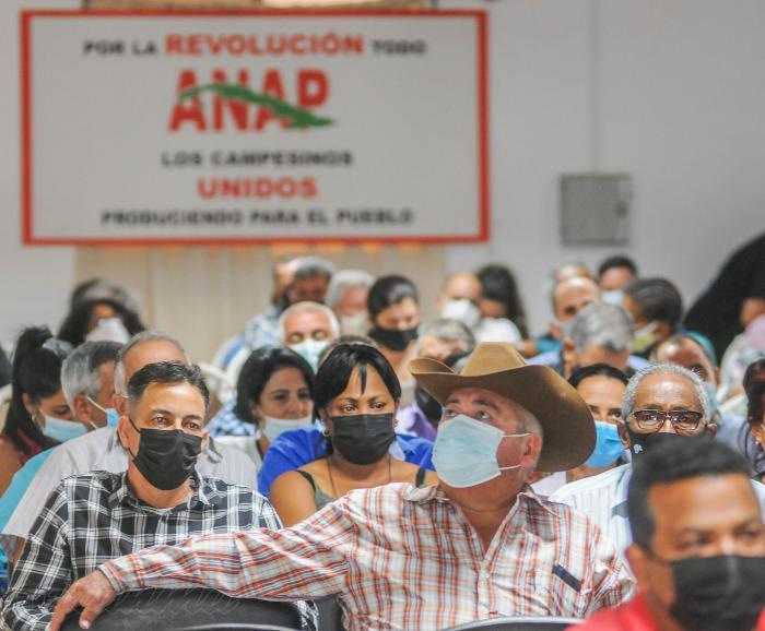 IV Pleno de la ANAP precidido por Rafael Santiesteban Pozo, Presidente Nacional de la ANAP