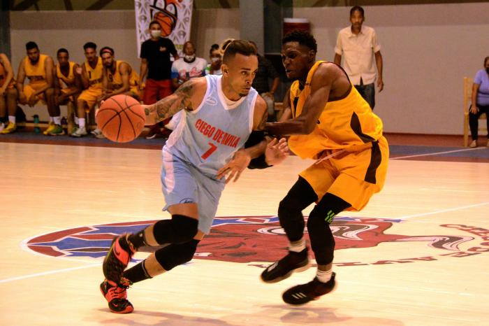 El avileño Yasser Rodríguez, uno de los puntales de los Búfalos. Liga Superior de Baloncesto