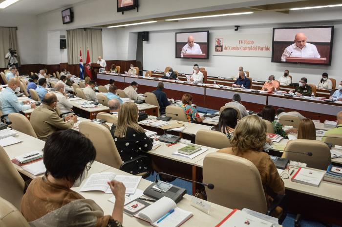 Sesiona IV Pleno del Comité Central del Partido 