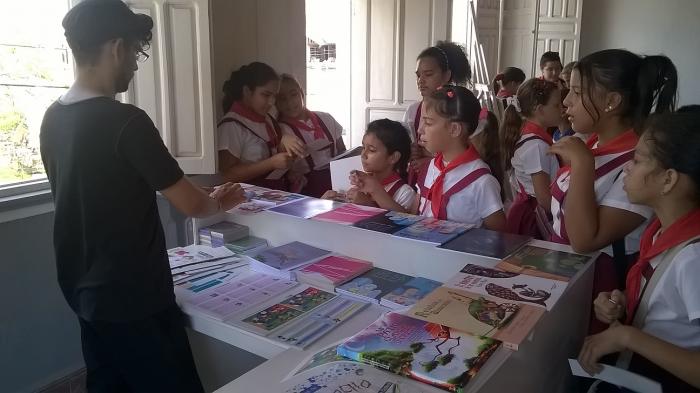 De la buena gestión de los libreros depende mucho que libros y lectores se encuentren. Foto: Cortesía de Ediciones La Luz