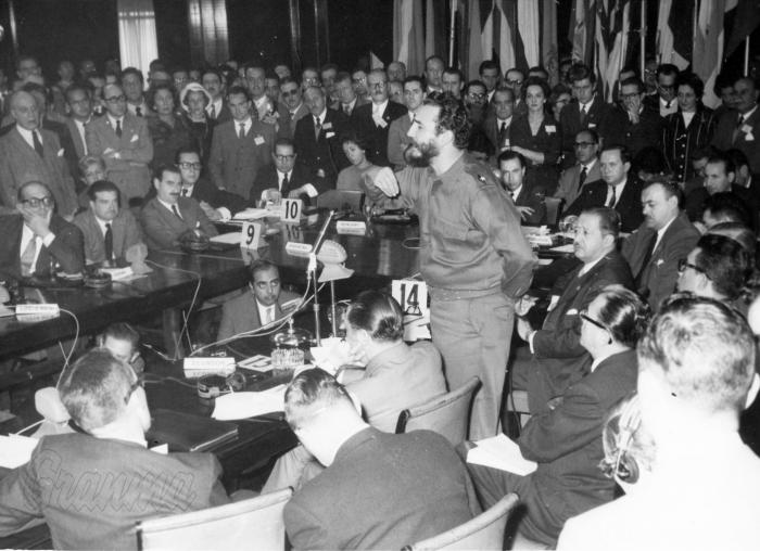 Comandante en Jefe Fidel Castro en la Conferencia de los 21, en Argentina, 1959