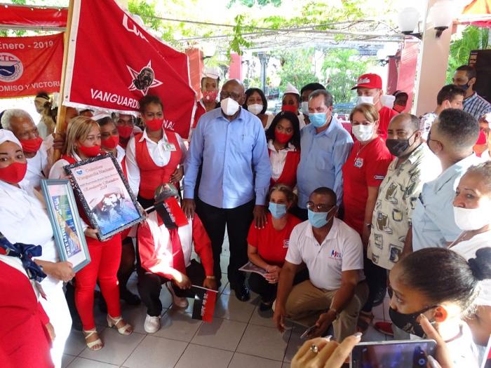 En el coppelia, el Vicepresidente cubano apreció el júbilo 