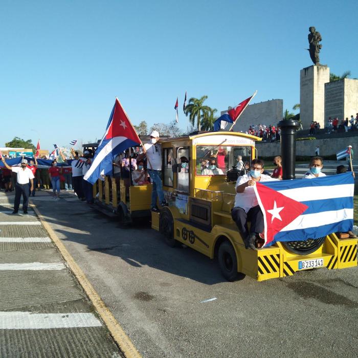 Desfile en Villa Clara