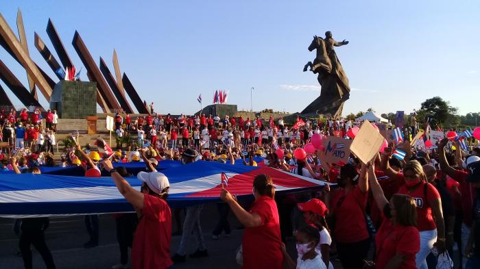 Desfile en Santiago de Cuba