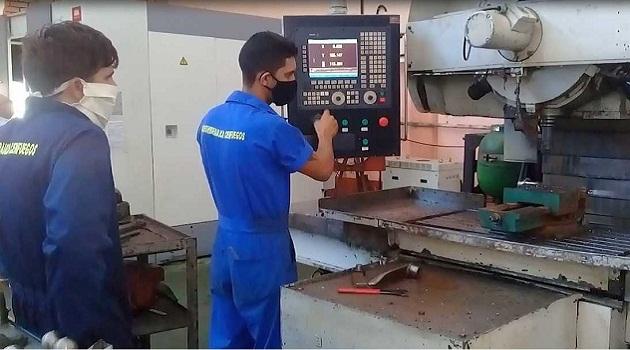Oleohidraulica Cienfuegos entre las industrias del sector sideromecanico en proceso de modernizacion