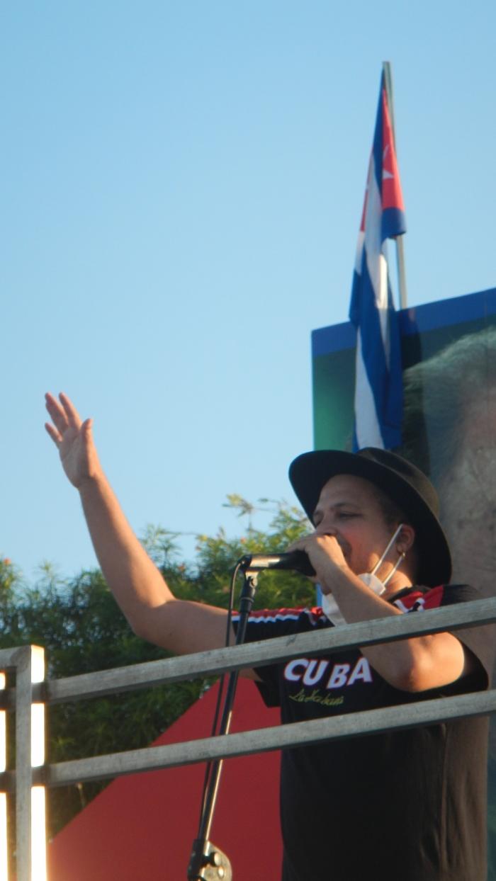 Arnaldo Rodríguez interpretó para a su pueblo Eco de banderas