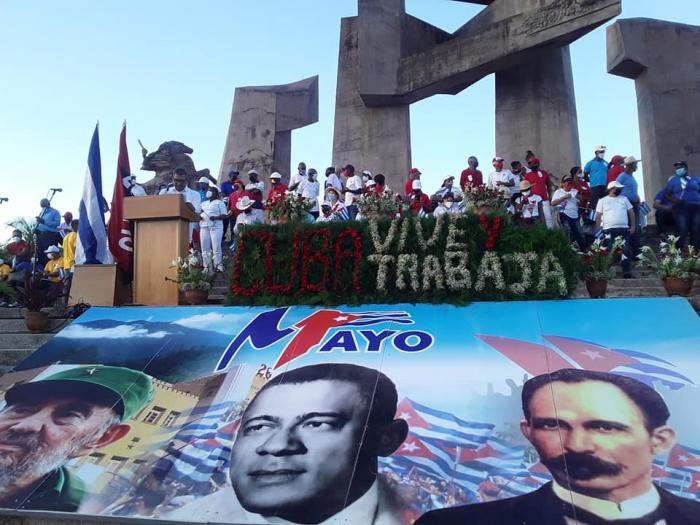 Los guantanameros hicieron suyas las calles y plazas este primero de mayo