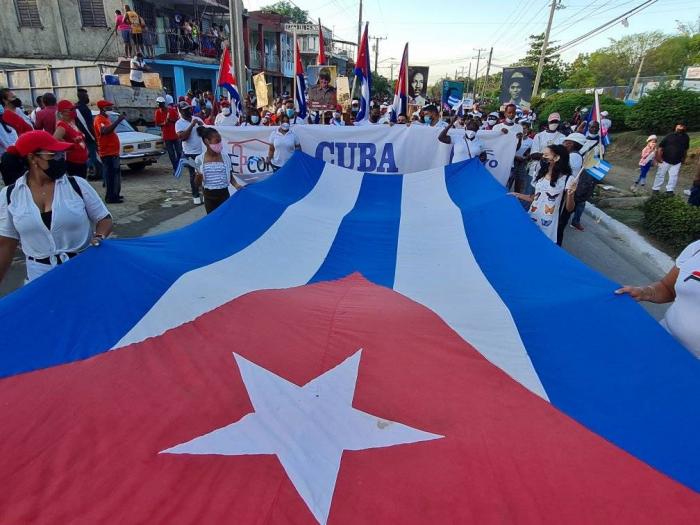 Los guantanameros hicieron suyas las calles y plazas este primero de mayo