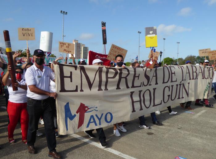 Con miles de razones salieron los holguineros a celebrar el 1 de Mayo