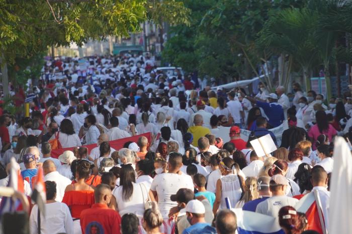 Desfile en Sancti Spíritus