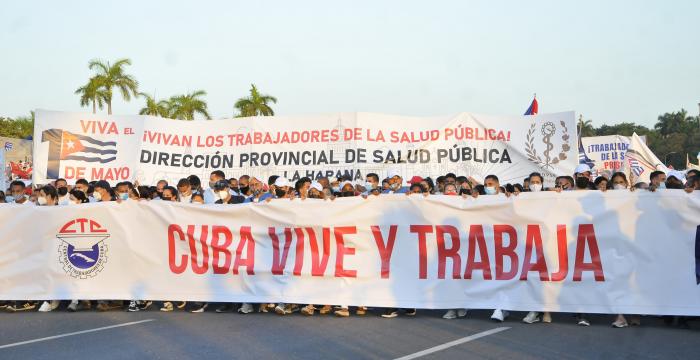 Desfile de los trabajadores por el 1 de Mayo.