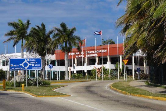 Centro de Convenciones y Negocios Plaza América Foto; http://cubatrisub.com