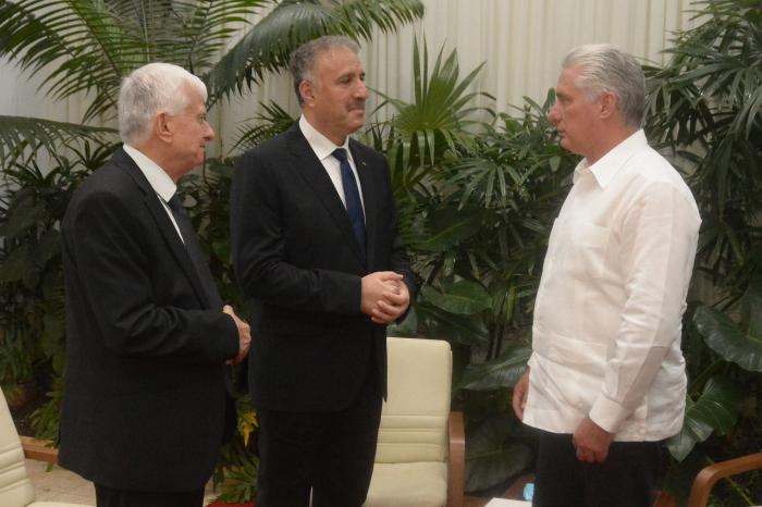 EN CUENTRO CON ENVIADO DE PALESTINA