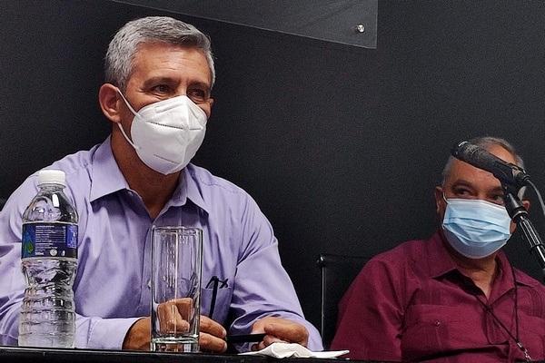 Perdomo hizo referencia a la implementación de un modelo de gobernanza en que participen los científicos, académicos, directivos y otros actores para la toma de las mejores decisiones.