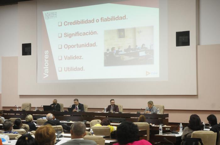 Conferencia magistrada de Yojanier Sierra Infante, presidente del Tribunal Provincial Popular (TPP) de La Habana con el tema: La actividad provatoria en el proceso penal