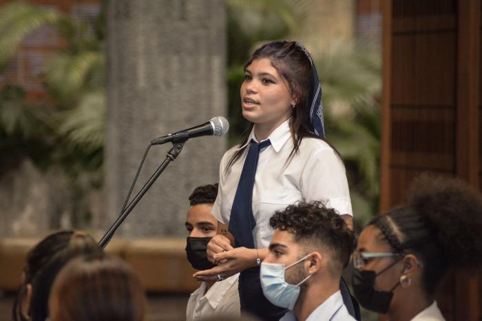 Díaz-Canel a los estudiantes de la FEEM