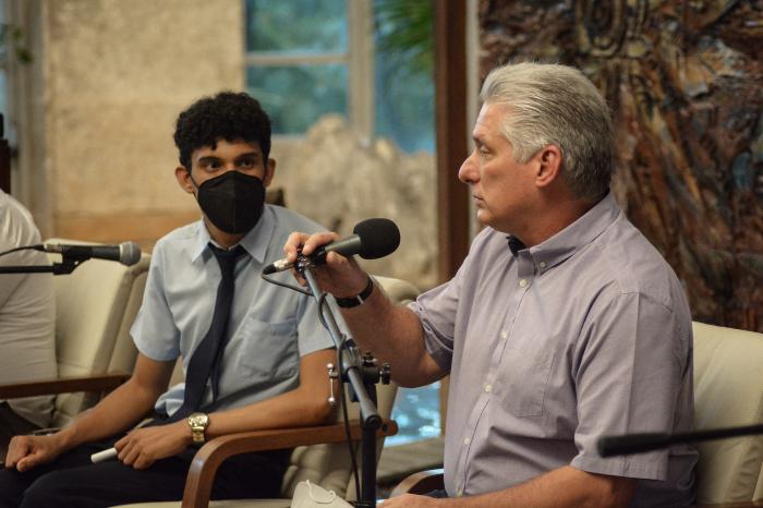 Díaz-Canel a los estudiantes de la FEEM