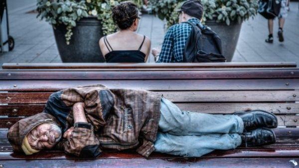 Activistas canadienses manifiestan indignación por práctica de eutanasia a personas pobres