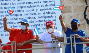 Desfile en Ciego de Ávila
