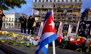 Vigilia por las víctimas del accidente en el Saratoga