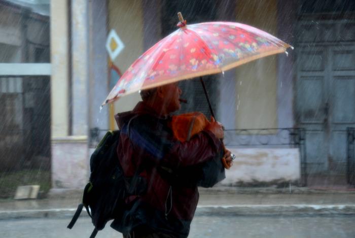 Lluvias en la Habana, Baja Tropical