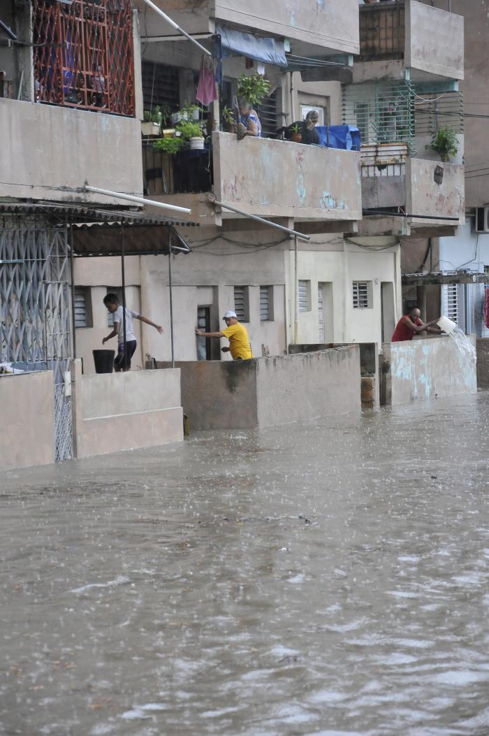 Fuertes lluvia en la Habana.