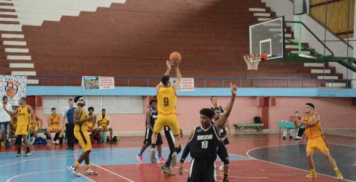 Los Capitalinos de La Habana se impusieron a los Yayaberos de Sancti Spíritus, por 78-67, en el primer partido semifinal de la Liga Superior de Baloncesto