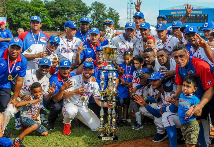 Séptimo juego de la final del play off de beisbol entre los equipos de Granma y Matanzas en el estadio Mártires de Barbados en Granma, donde resultó ser el campeón Nacional el equipo de Granma,