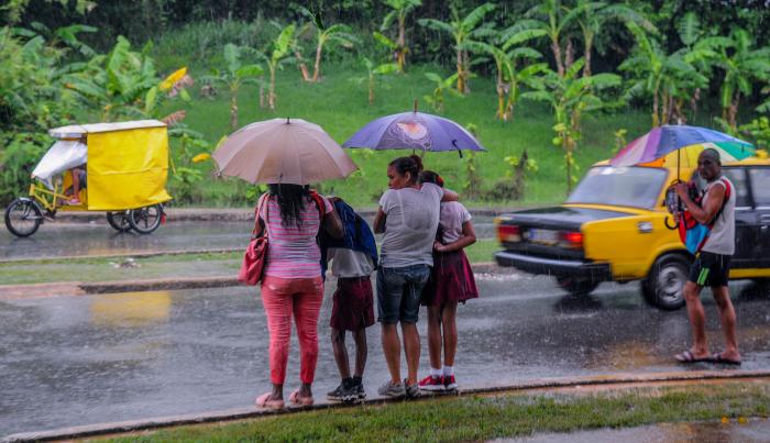 Lluvia fuerte en la capital