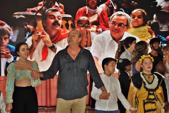 Compañía de teatro infantil La Colmenita 