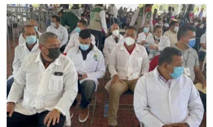 médicos cubanos