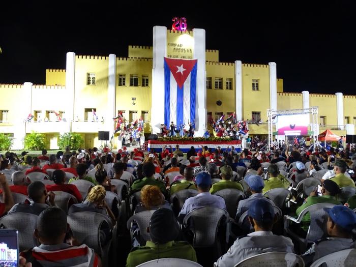  Como cada 26 de julio en nombre de Cuba amanecieron los santiagueros recordando la heroica gesta. 