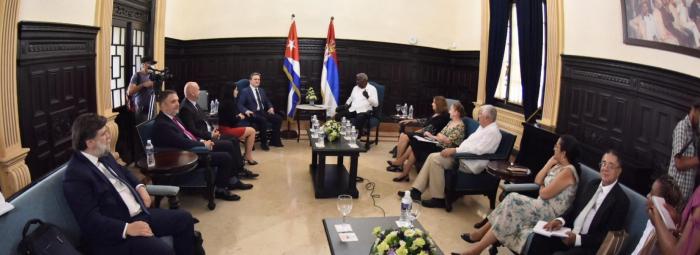 El ministro de asuntos exteriores de Serbia, recordó que las relaciones entre los dos países cumplen 120 años y felicitó a los cubanos por tan importante aniversario