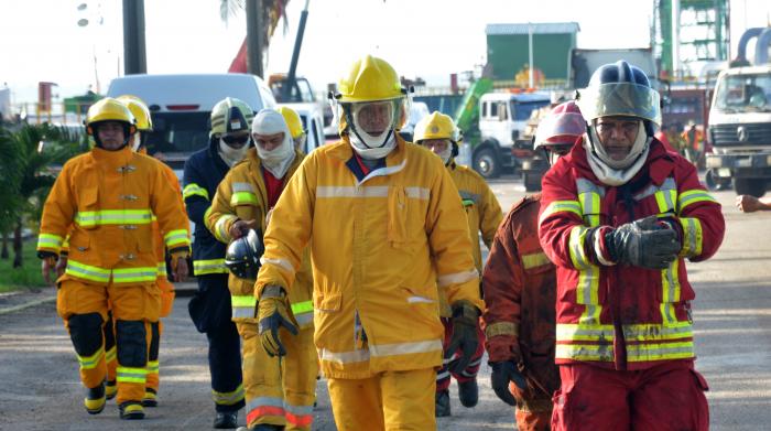 Incendio en la base de súper tanqueros de Matanzas