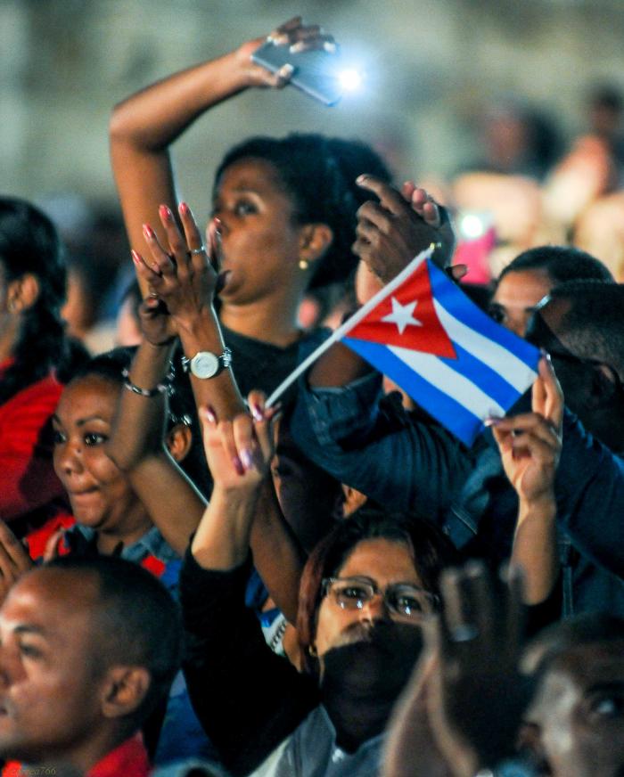 Velada Político Cultural de la juventud cubana por el 1er Aniversario de la desaparición física del Comandante en jefe Fidel Castro Ruz