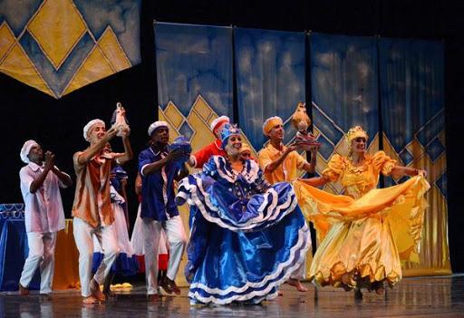 Presentación del Ballet Folklórico de Camagüey