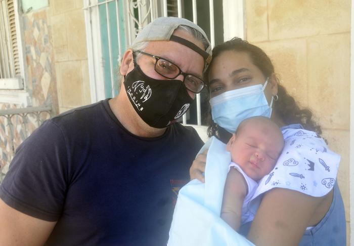 Codigo de Familia,niño,mama y papa.