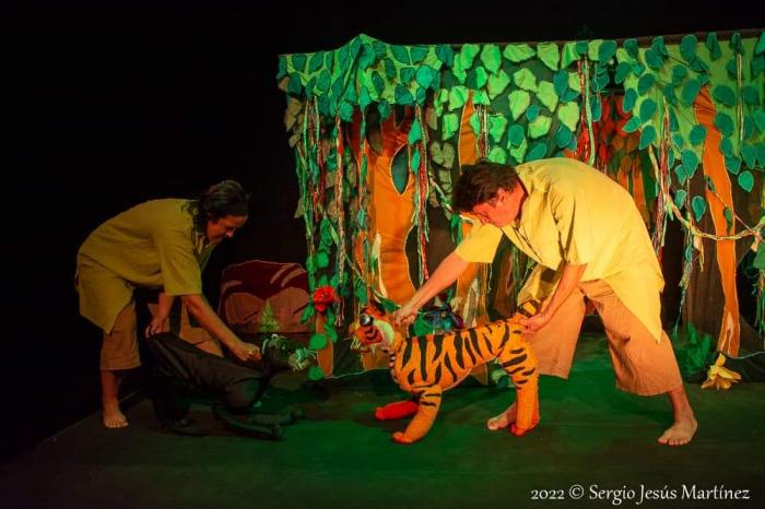 Mowgli, el mordido por los lobos, una puesta en escena de Teatro La Proa.