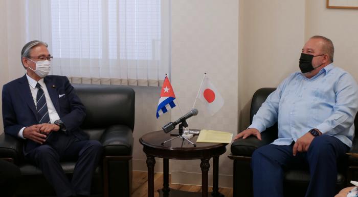 primer ministro con Sr. Furuya Keiji, presidente liga parlamentaria de amistad Japón cuba