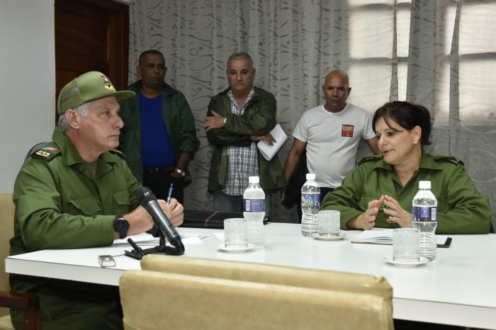 Díaz-Canel en Pinar del Río huracán Ian